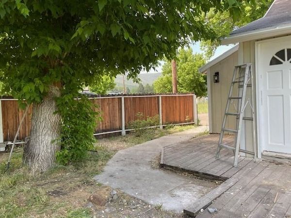 213 Willow Street, Loyalton, CA 96118