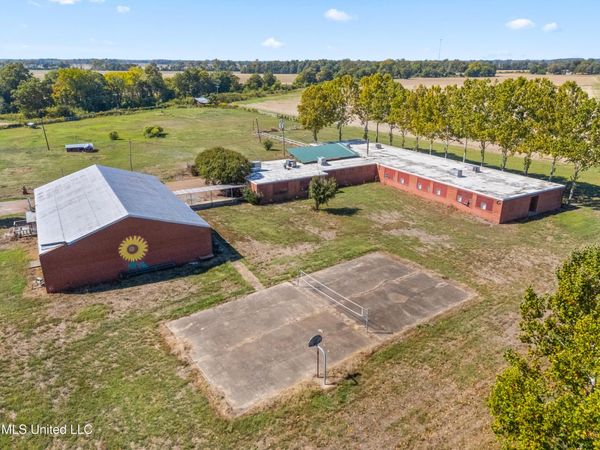 2950 Us 49, Tutwiler, MS 38963