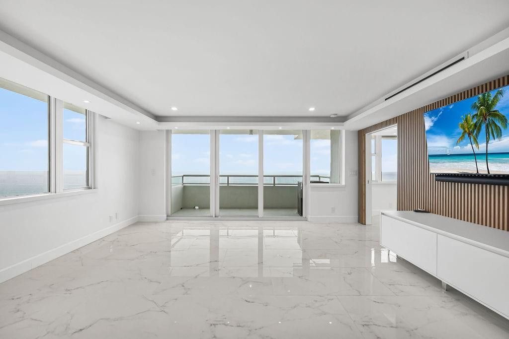 545 S Fort Lauderdale Beach Boulevard, Unit 1701, Fort Lauderdale, FL 33316 Photo