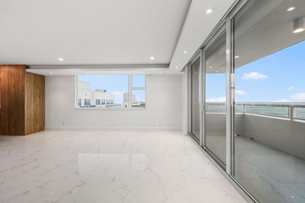 545 S Fort Lauderdale Beach Boulevard, Unit 1701, Fort Lauderdale, FL 33316 Photo