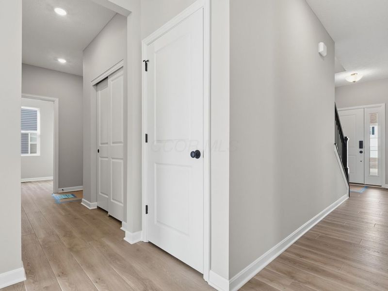 5737 Shadowfair Lane, Powell, OH 43065 Photo 3