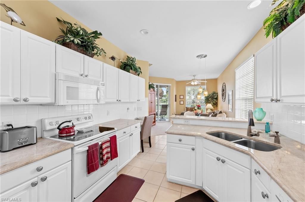 23600 Wisteria Pointe Dr, Unit 901, Estero, FL 34135 Photo