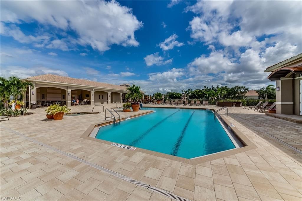 23600 Wisteria Pointe Dr, Unit 901, Estero, FL 34135 Photo