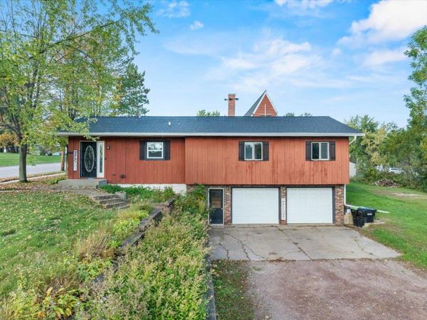 104 W BEGLEY STREET, Greenwood, WI 54437