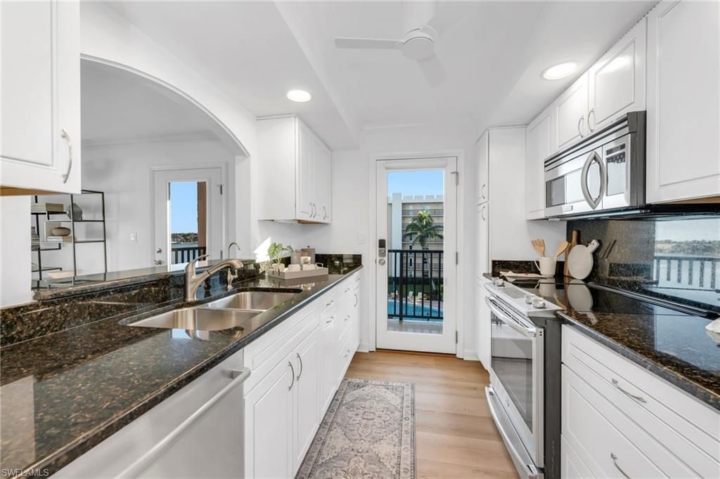 3500 Gulf Shore Blvd N, Unit 402, Naples, FL 34103 Photo