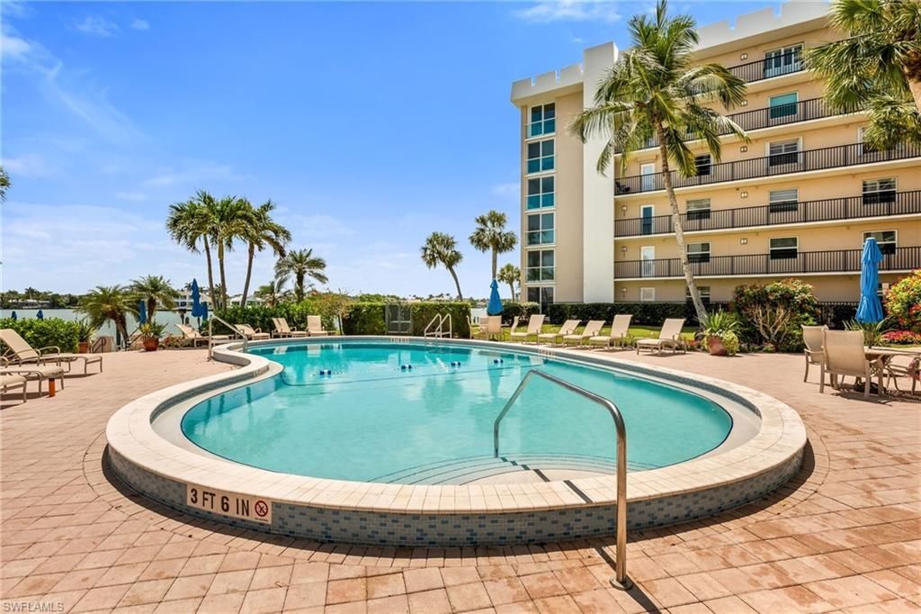 3500 Gulf Shore Blvd N, Unit 402, Naples, FL 34103 Photo