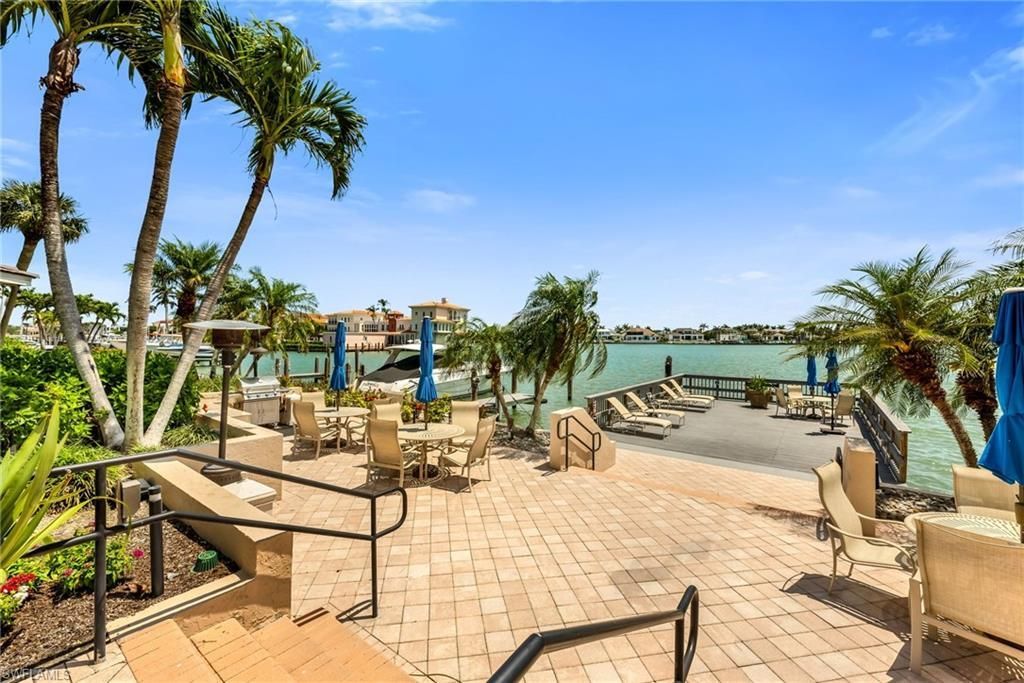 3500 Gulf Shore Blvd N, Unit 402, Naples, FL 34103 Photo