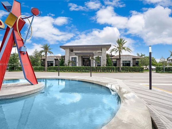 8167 NW 41st St, Unit E-203, Doral, FL 33166