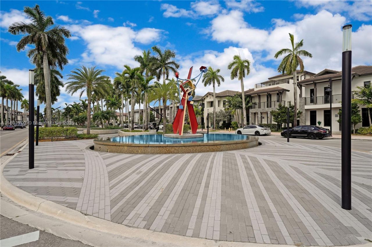 8167 NW 41st St, Unit E-203, Doral, FL 33166 Photo