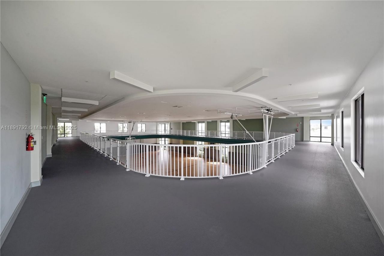 8167 NW 41st St, Unit E-203, Doral, FL 33166 Photo