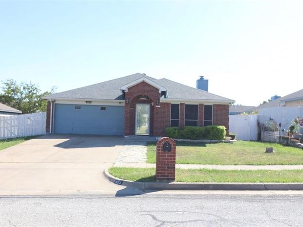 958 Tennessee Trail, Arlington, TX 76017