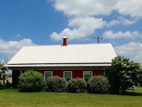 2670 Canaan Church Road, Crawford, TX 76638