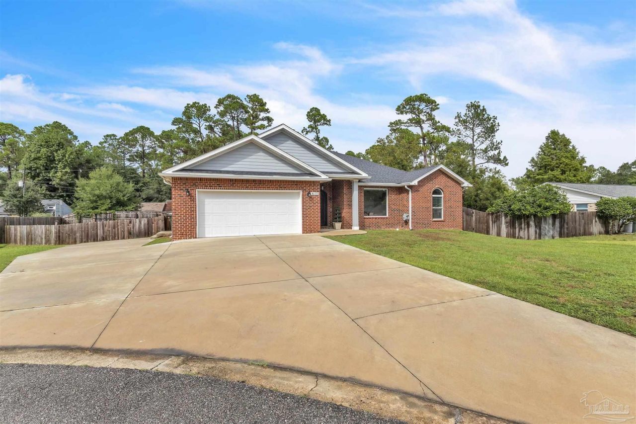 8122 Sheffield Pl, Pensacola, FL 32506 Main Photo
