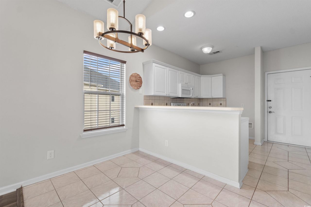 2040 Cross Gate Blvd. Photo 10