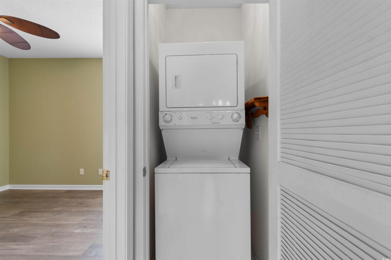 2040 Cross Gate Blvd. Photo 23