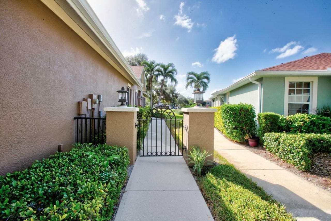 7321 Emma Road, Bradenton, FL 34209 Photo