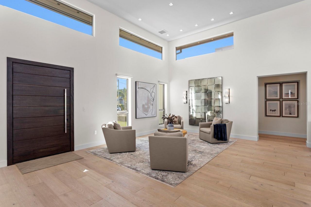 5129 W Neptune Way, Tampa, FL 33609 Photo