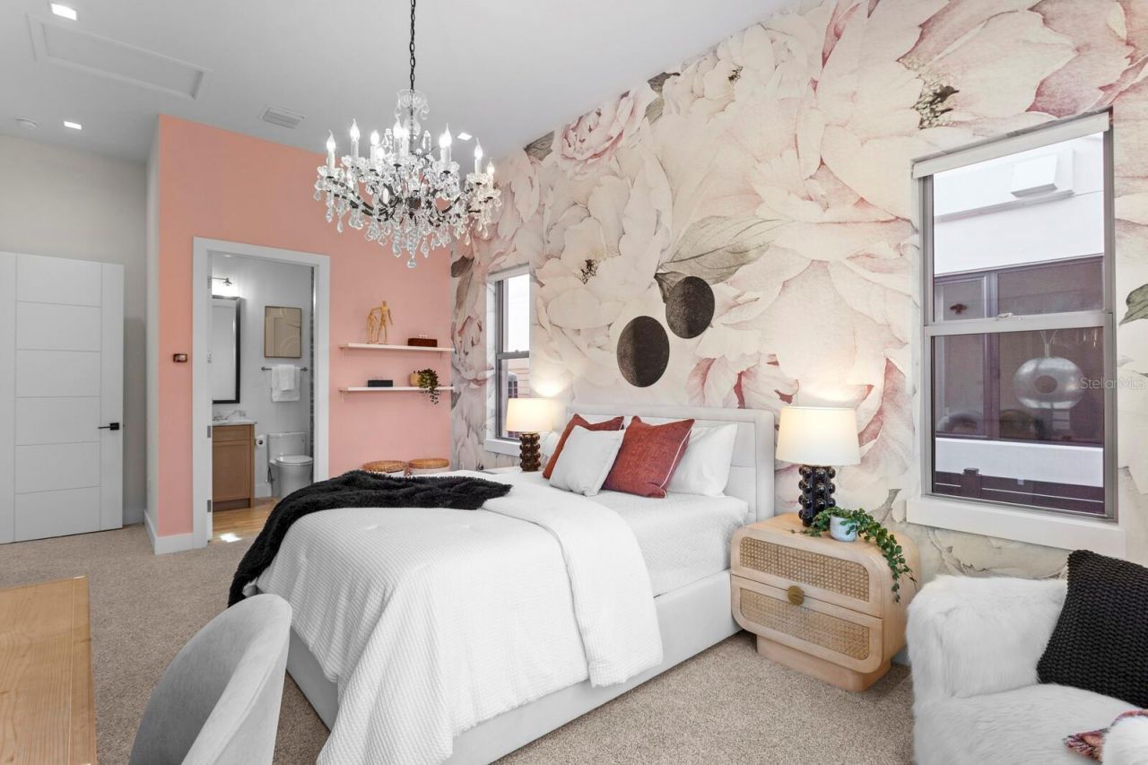 5129 W Neptune Way, Tampa, FL 33609 Photo