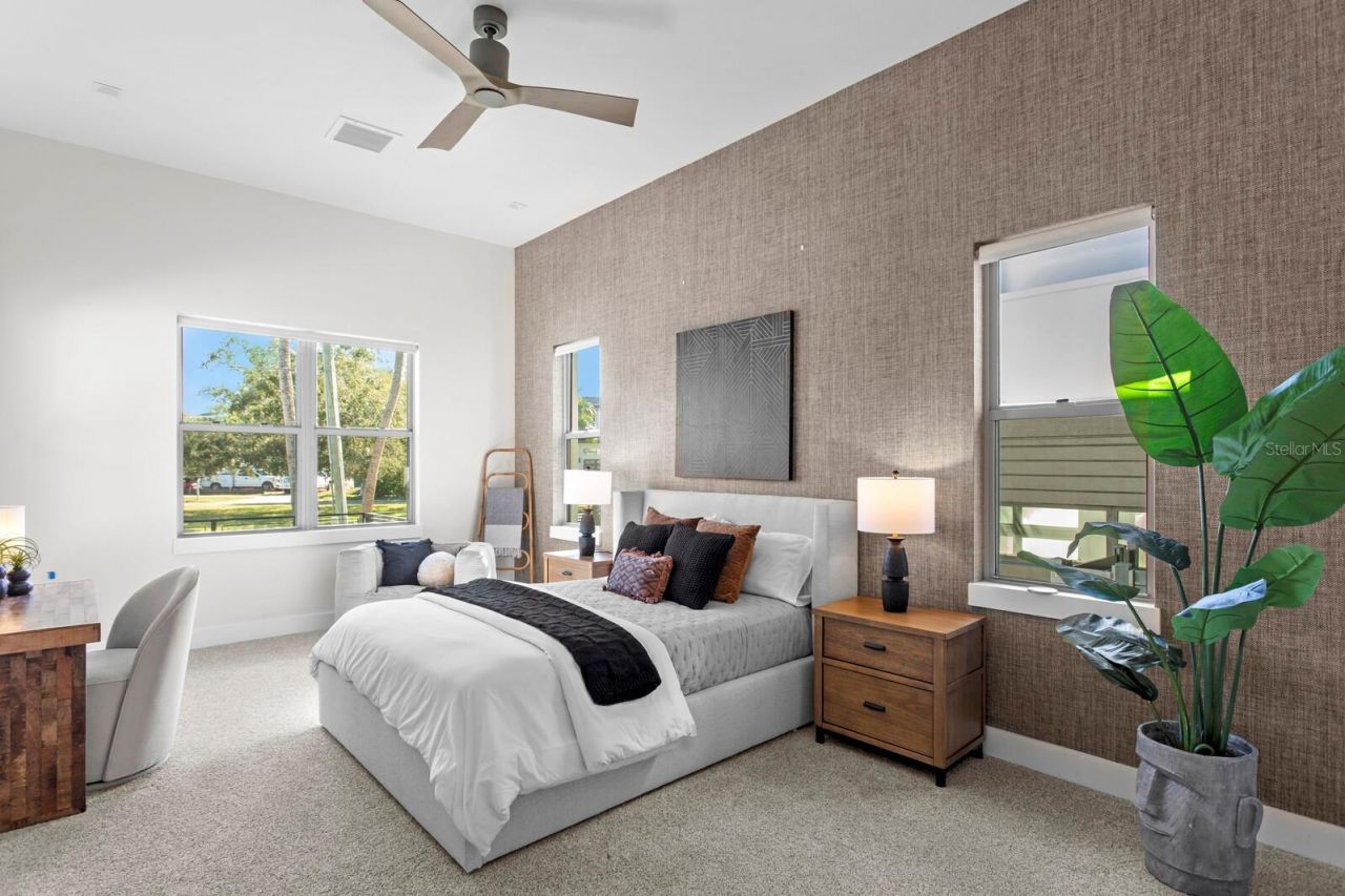 5129 W Neptune Way, Tampa, FL 33609 Photo