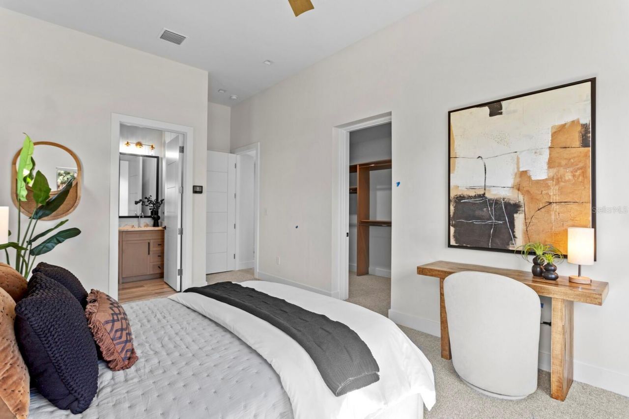 5129 W Neptune Way, Tampa, FL 33609 Photo