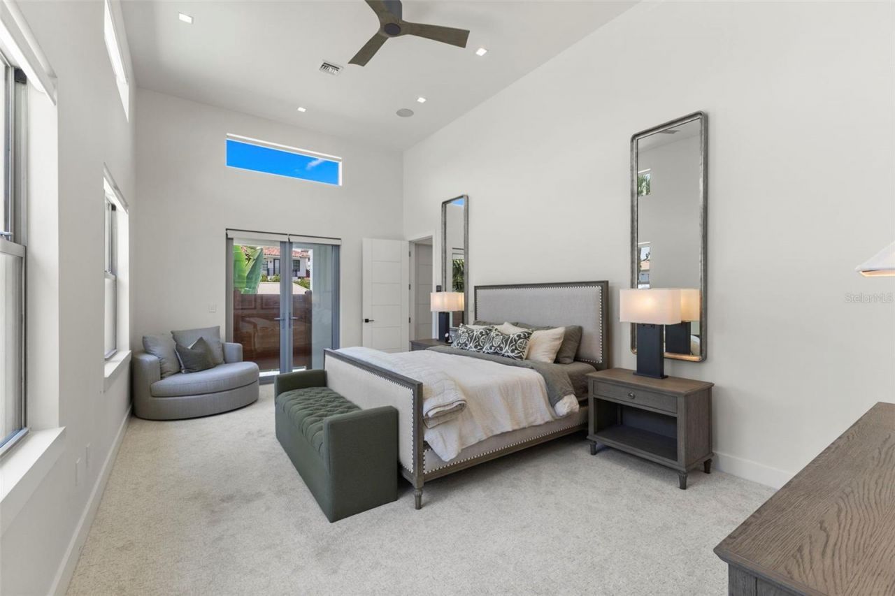 5129 W Neptune Way, Tampa, FL 33609 Photo