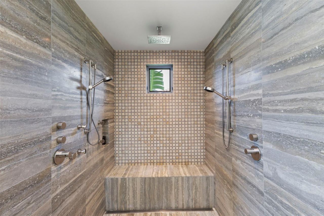 5129 W Neptune Way, Tampa, FL 33609 Photo