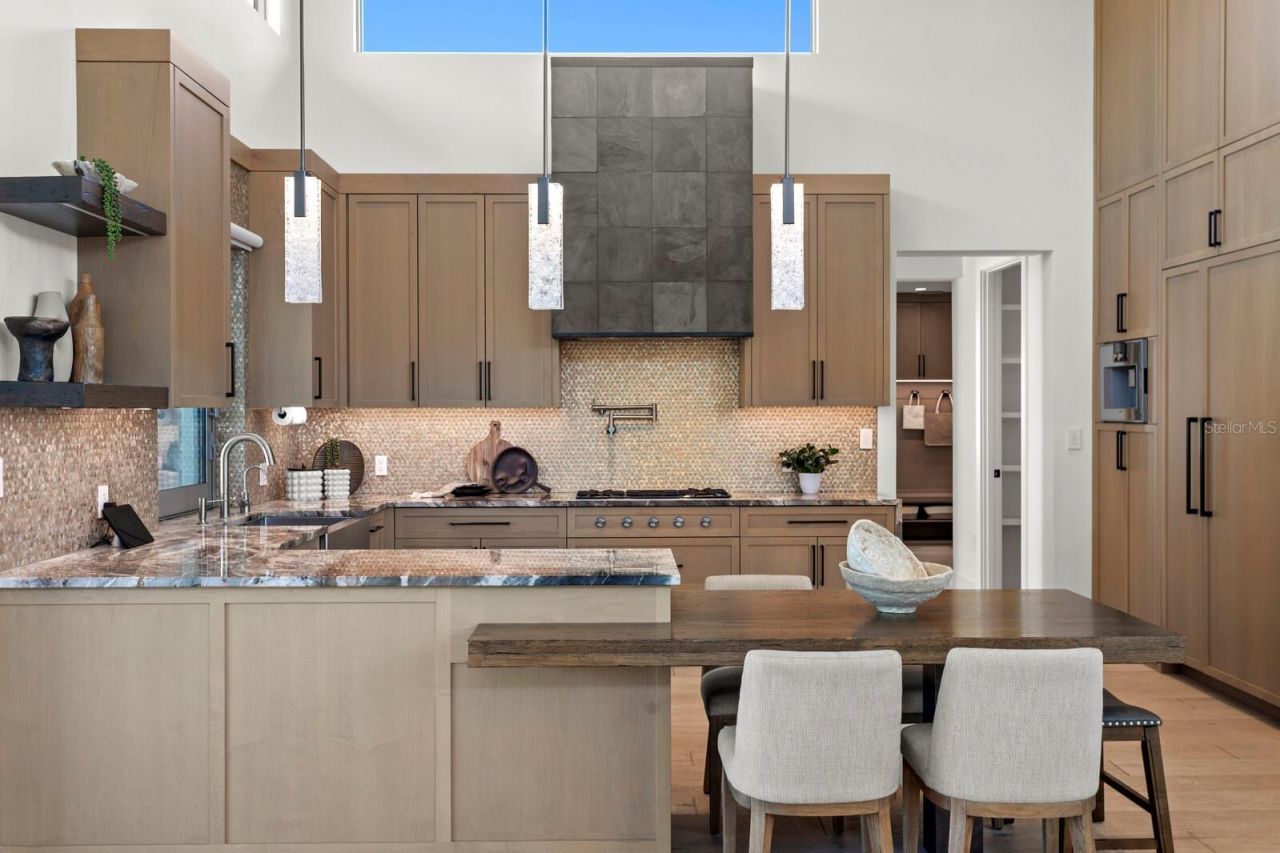 5129 W Neptune Way, Tampa, FL 33609 Photo