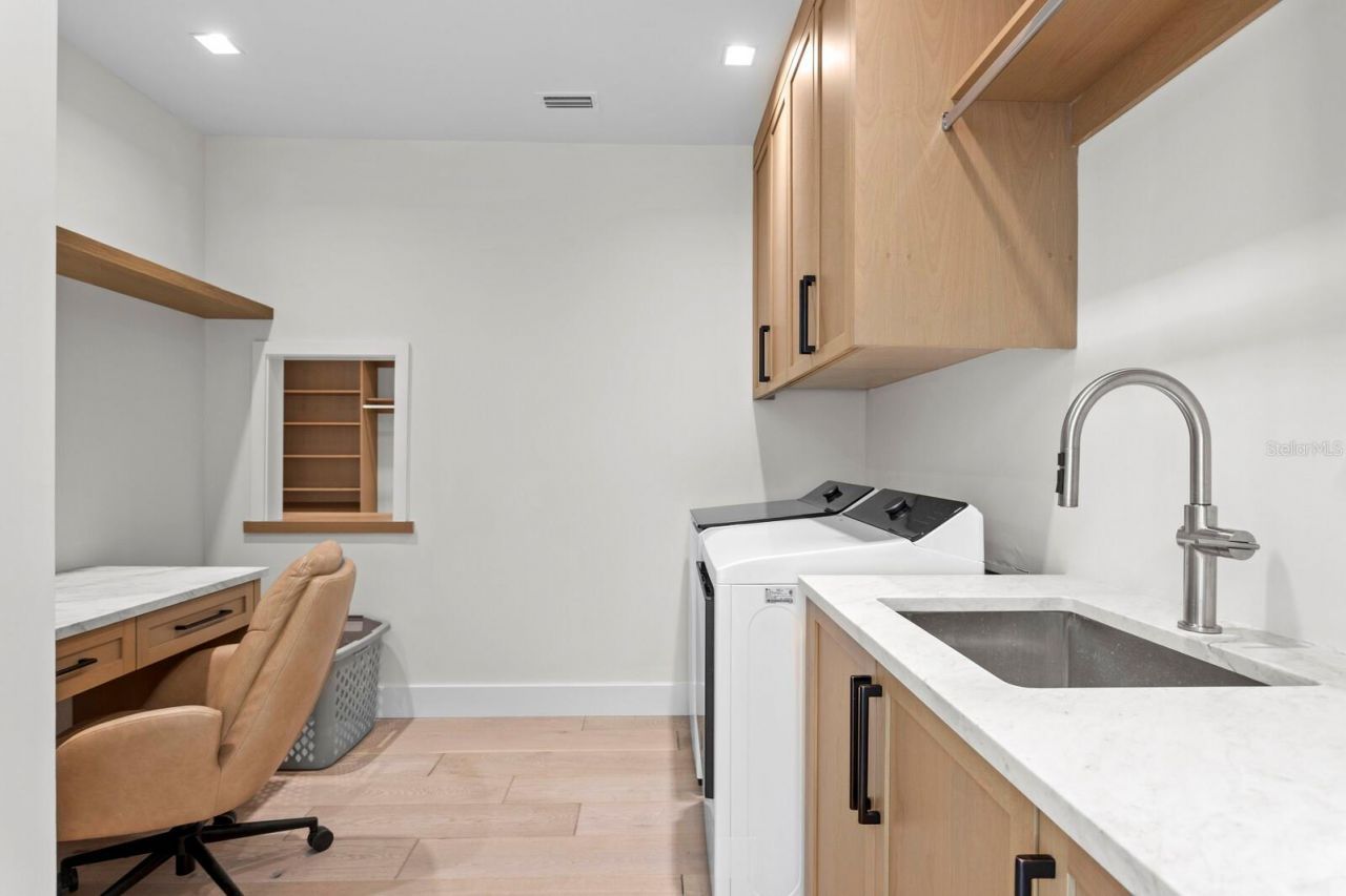 5129 W Neptune Way, Tampa, FL 33609 Photo