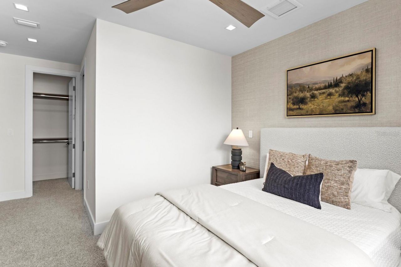 5129 W Neptune Way, Tampa, FL 33609 Photo