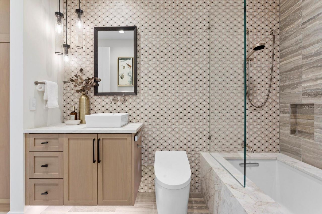 5129 W Neptune Way, Tampa, FL 33609 Photo