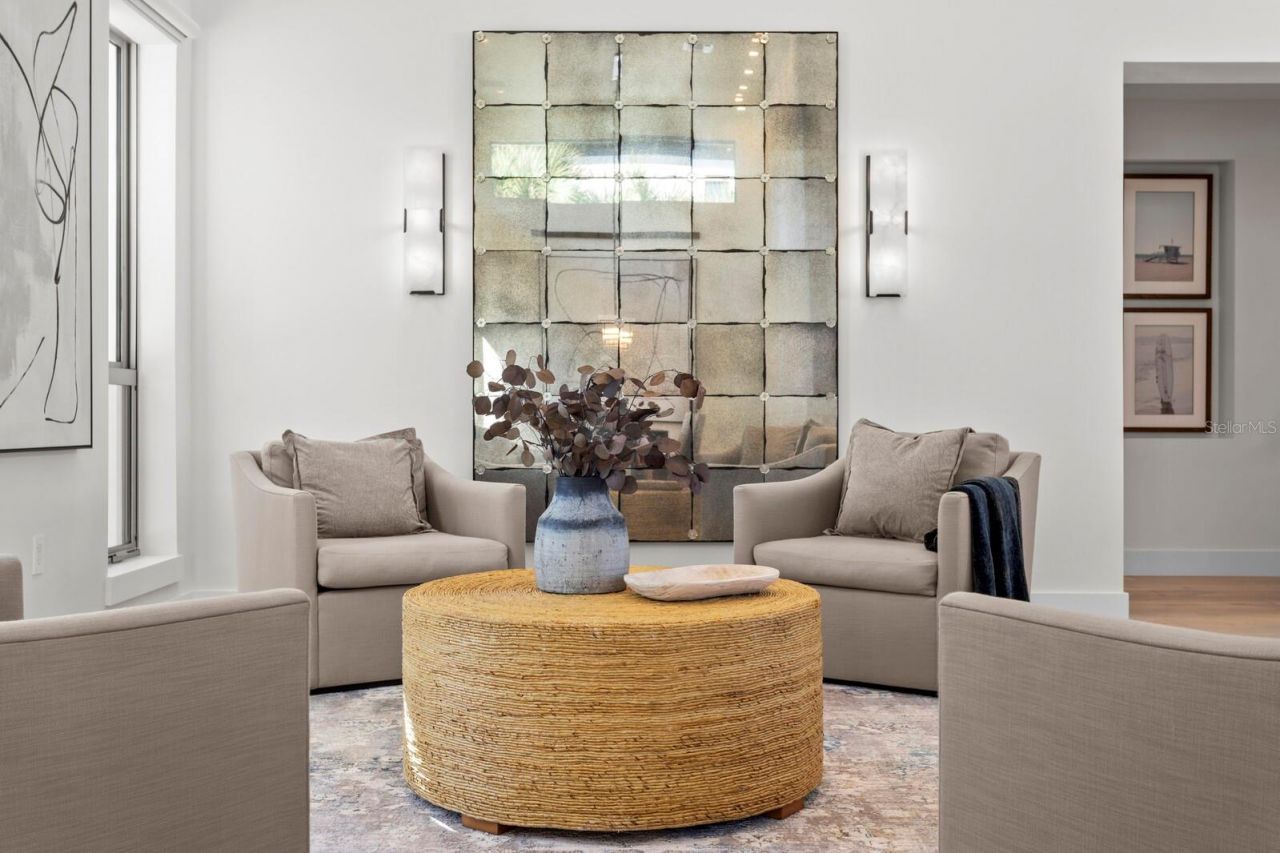 5129 W Neptune Way, Tampa, FL 33609 Photo