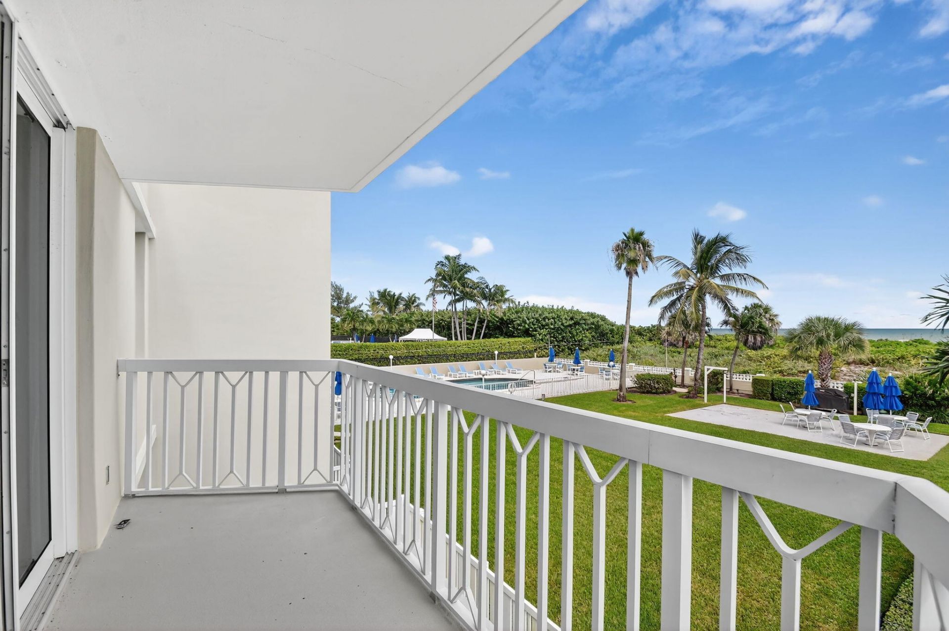 125 Ocean Avenue, Unit 216, Palm Beach Shores, FL 33404 Photo
