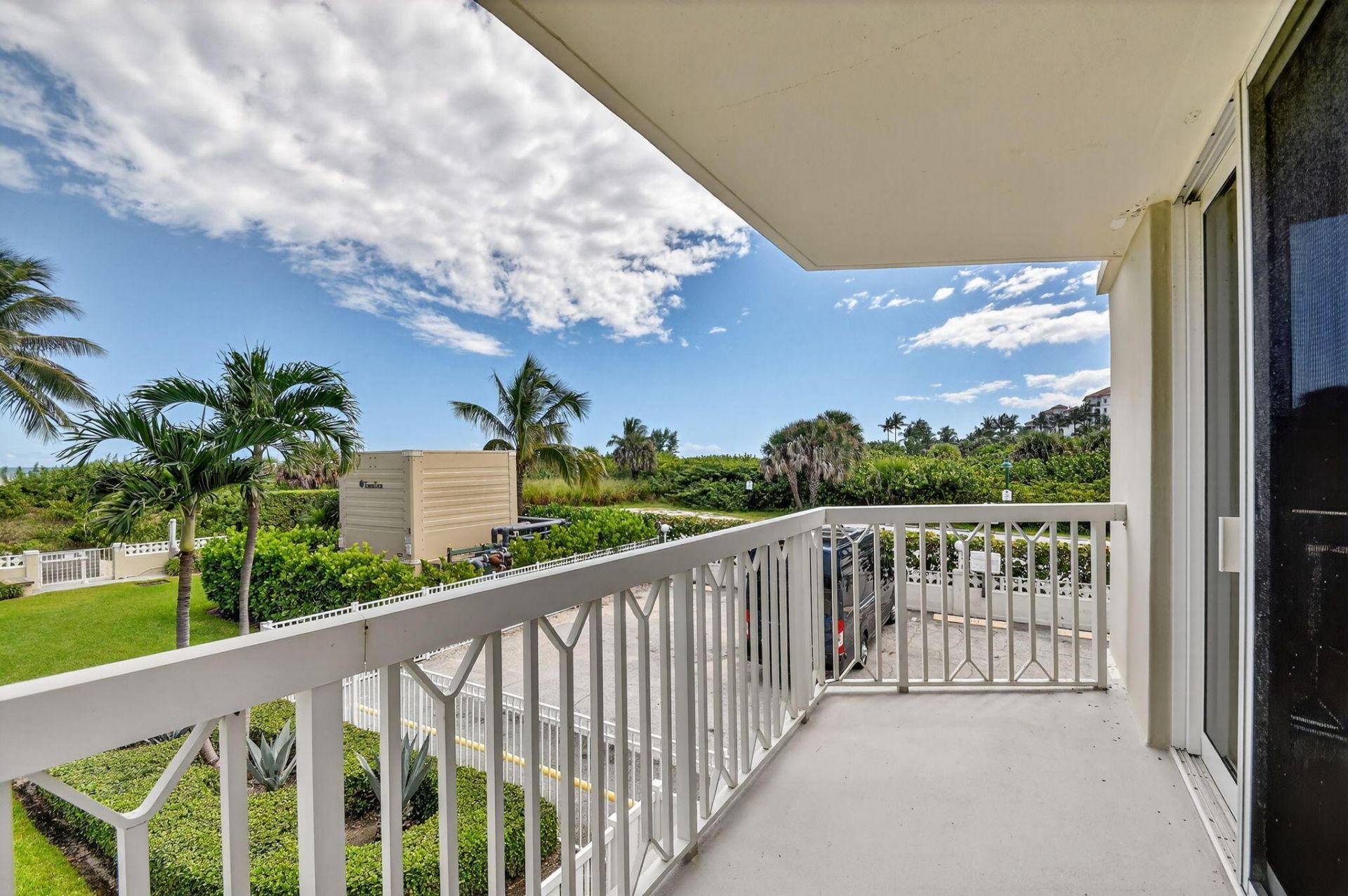 125 Ocean Avenue, Unit 216, Palm Beach Shores, FL 33404 Photo