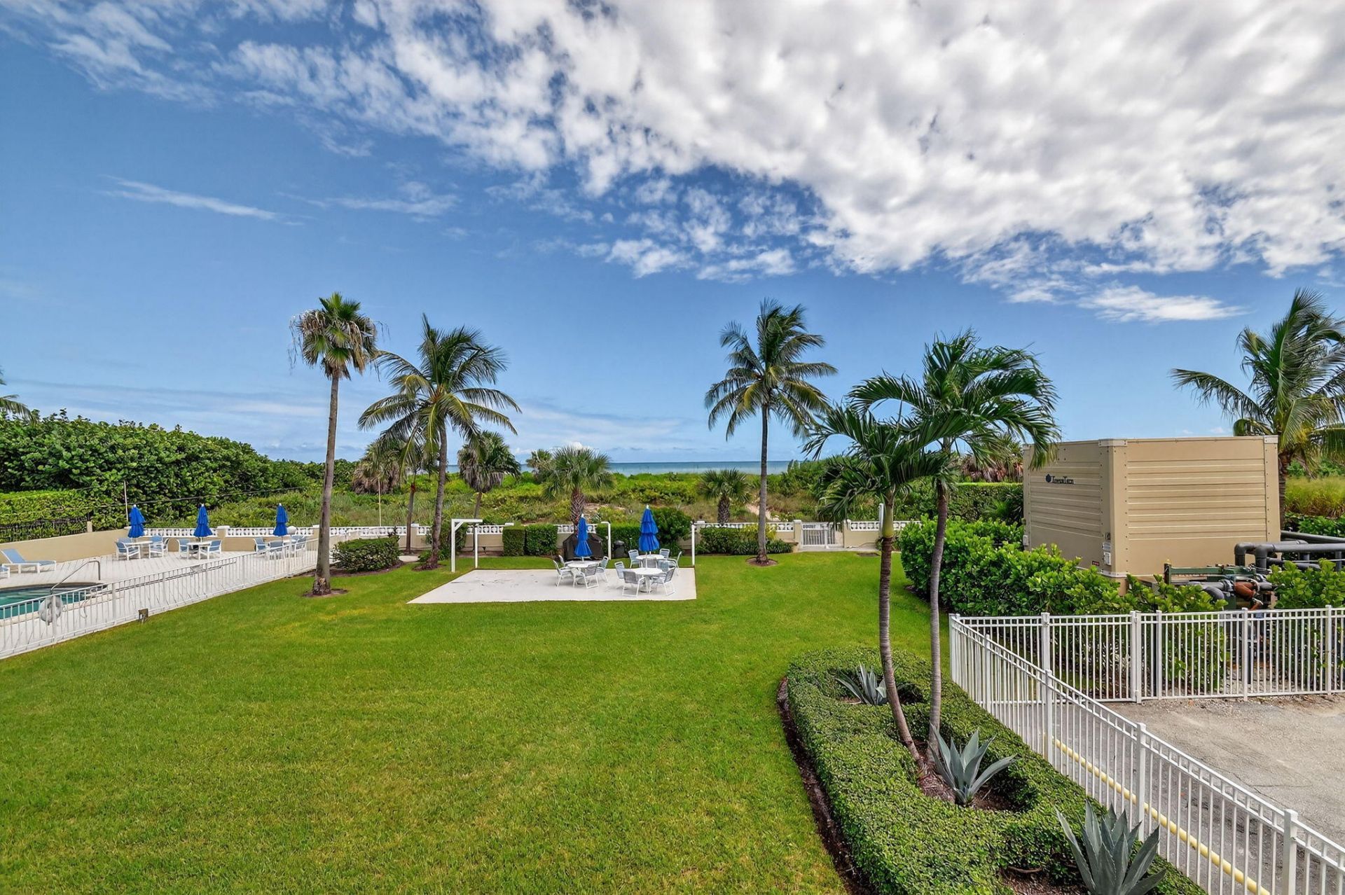 125 Ocean Avenue, Unit 216, Palm Beach Shores, FL 33404 Photo