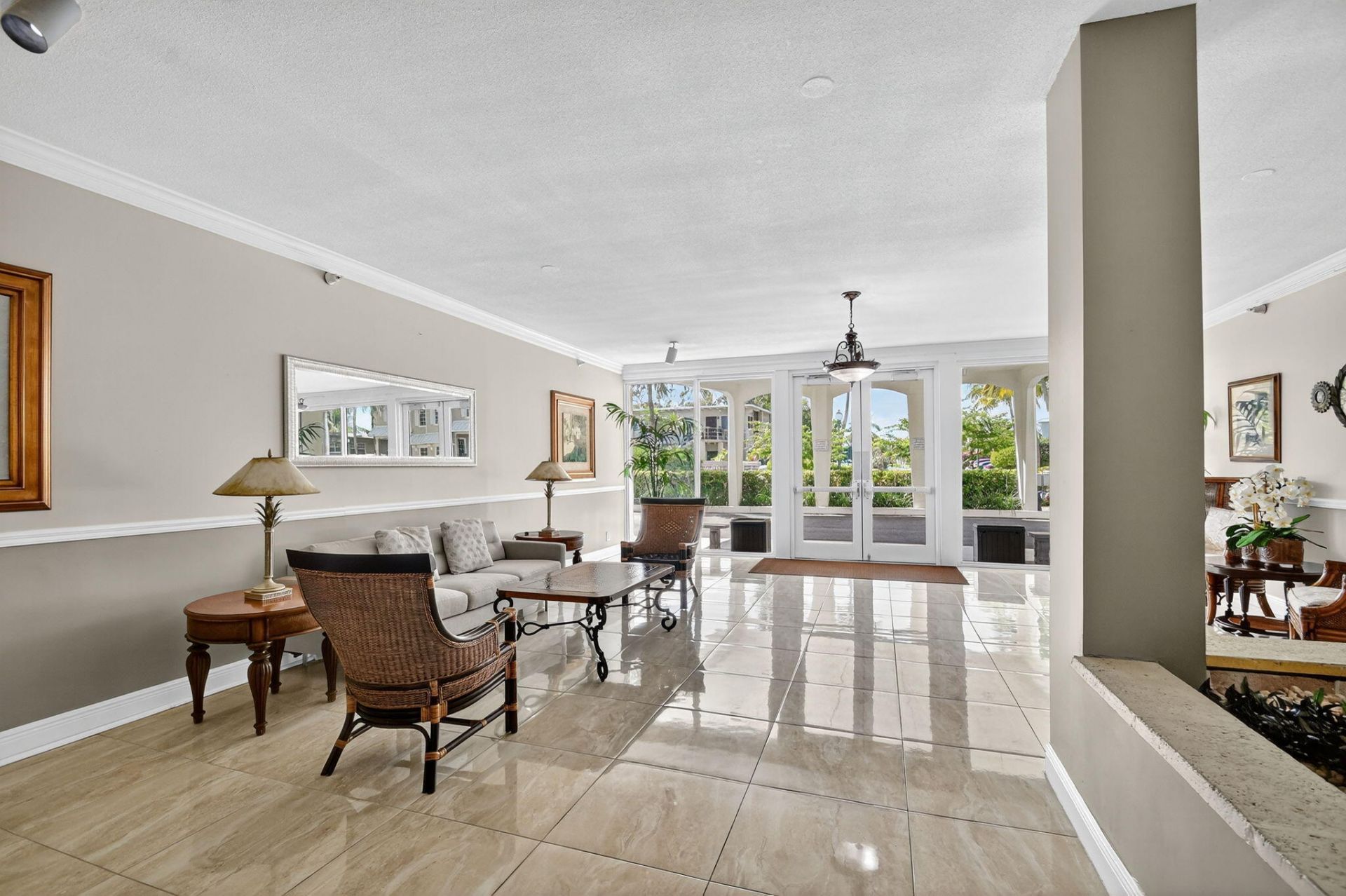 125 Ocean Avenue, Unit 216, Palm Beach Shores, FL 33404 Photo