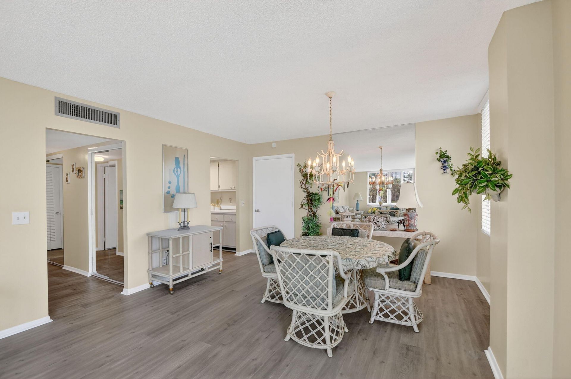 125 Ocean Avenue, Unit 216, Palm Beach Shores, FL 33404 Photo