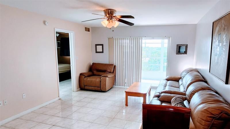2721 N Pine Island Road, Unit 309, Sunrise, FL 33322 Photo