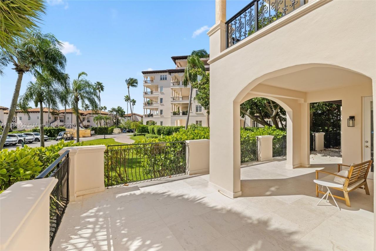 19216 Fisher Island Dr, Unit 19216, Miami Beach, FL 33109 Photo