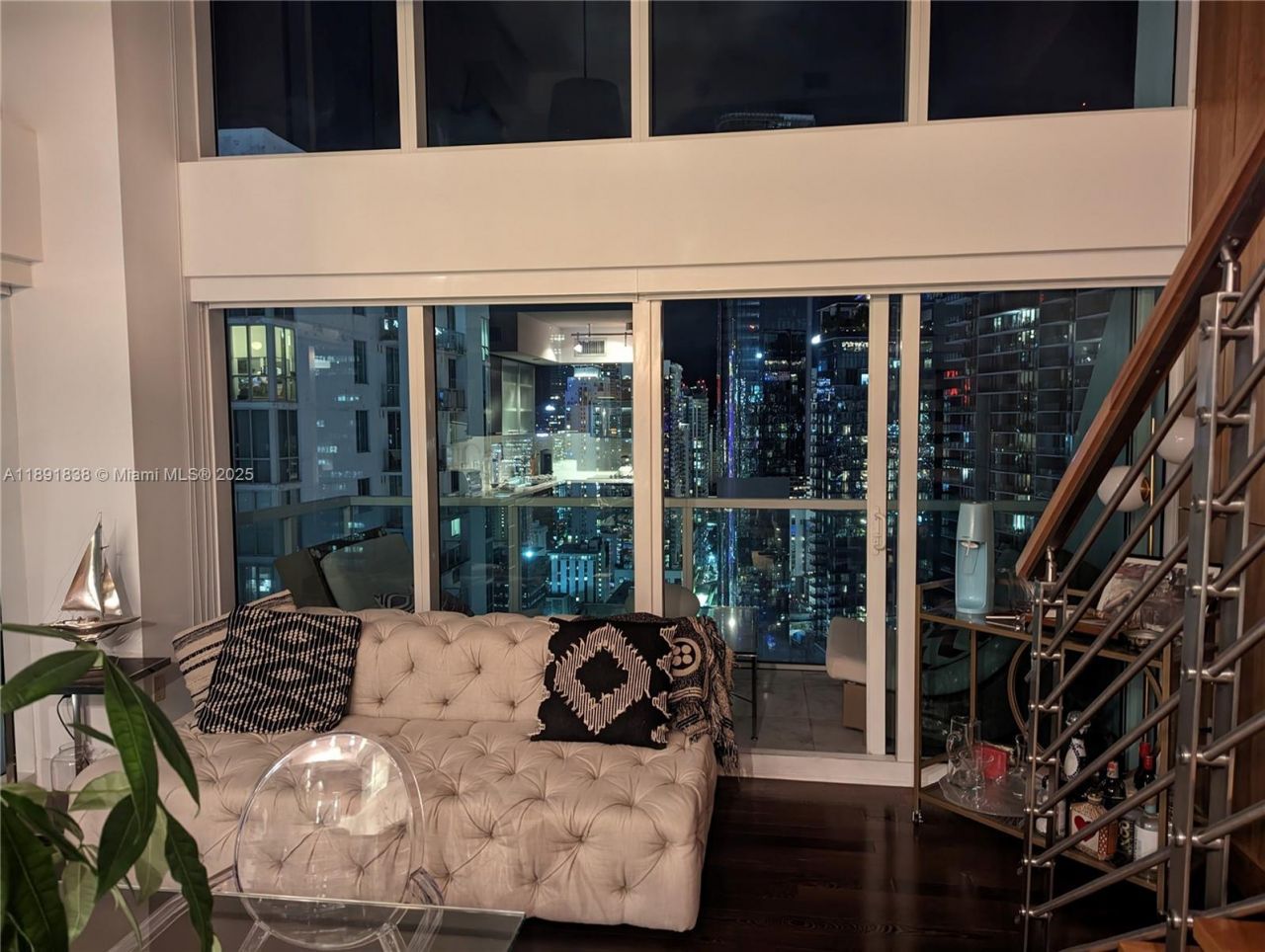 41 SE 5th St, Unit 2302, Miami, FL 33131 Photo