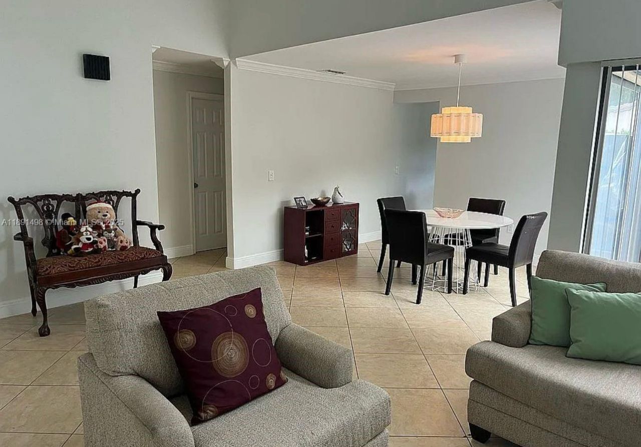 13352 SW 108th St Cir, Miami, FL 33186 Photo