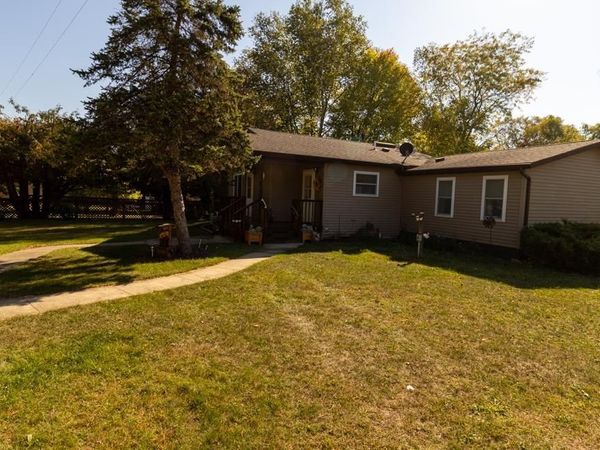 1196 Summers Lane, Weidman, MI 48893