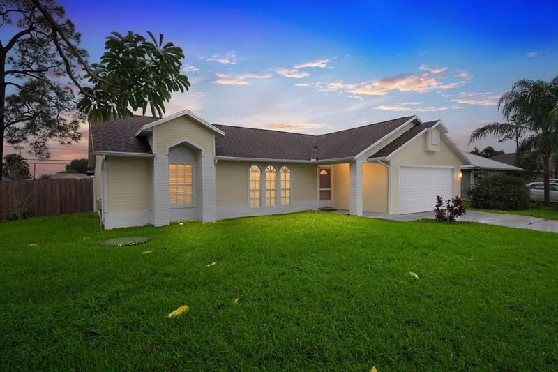 1866 SW Day Street, Port Saint Lucie, FL 34953 Photo