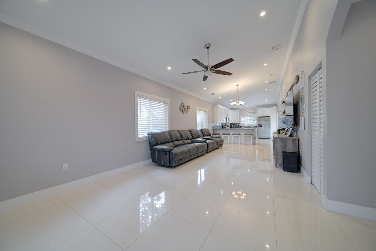 38 Coral Way, Key Largo, FL 33037 Photo