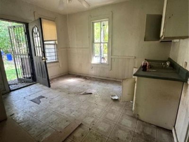 3799 E 54th Street, Cleveland, OH 44105 Photo 38