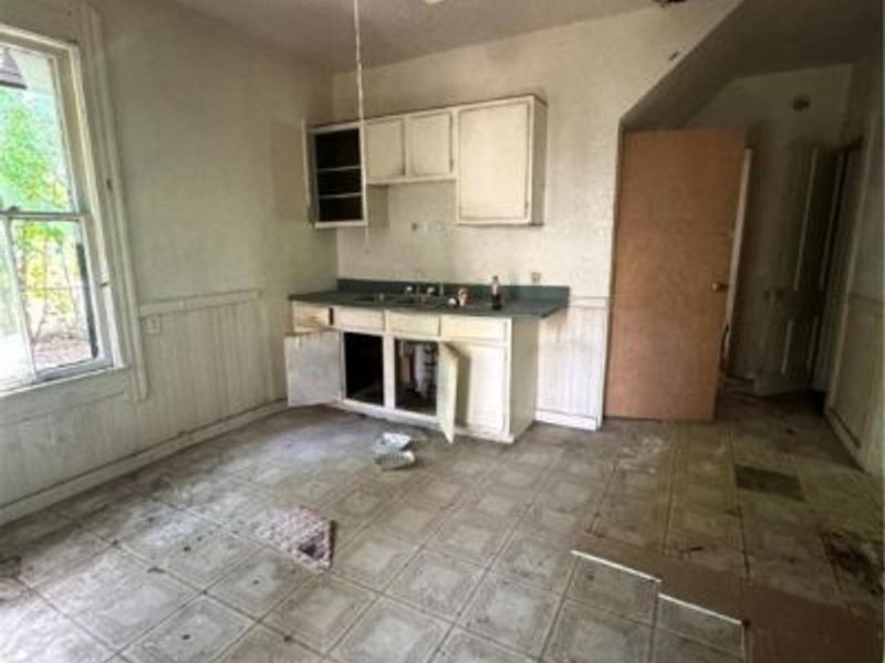 3799 E 54th Street, Cleveland, OH 44105 Photo 39