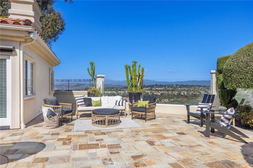 715 Calle Monserrat, San Clemente, CA 92672 Main Photo