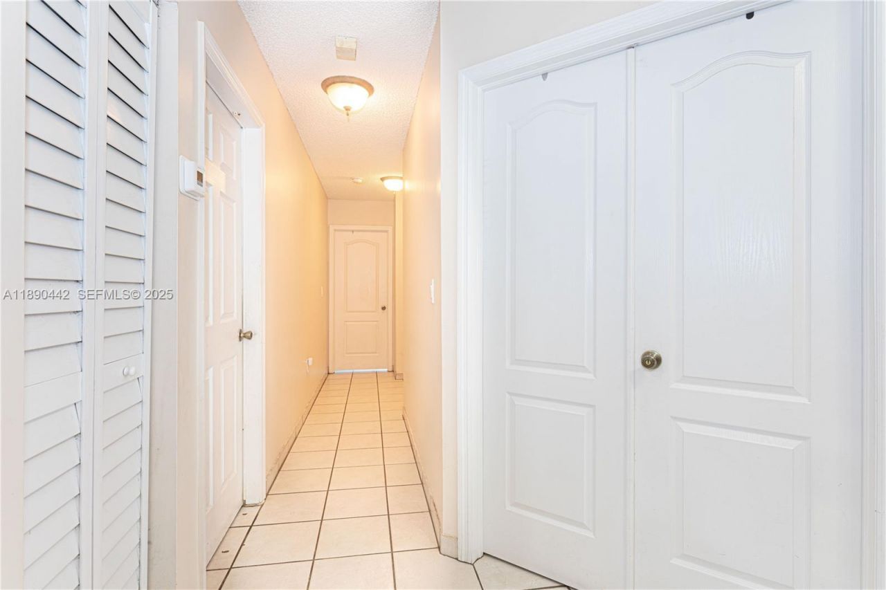 4810 SW 153rd Ter, Miramar, FL 33027 Photo