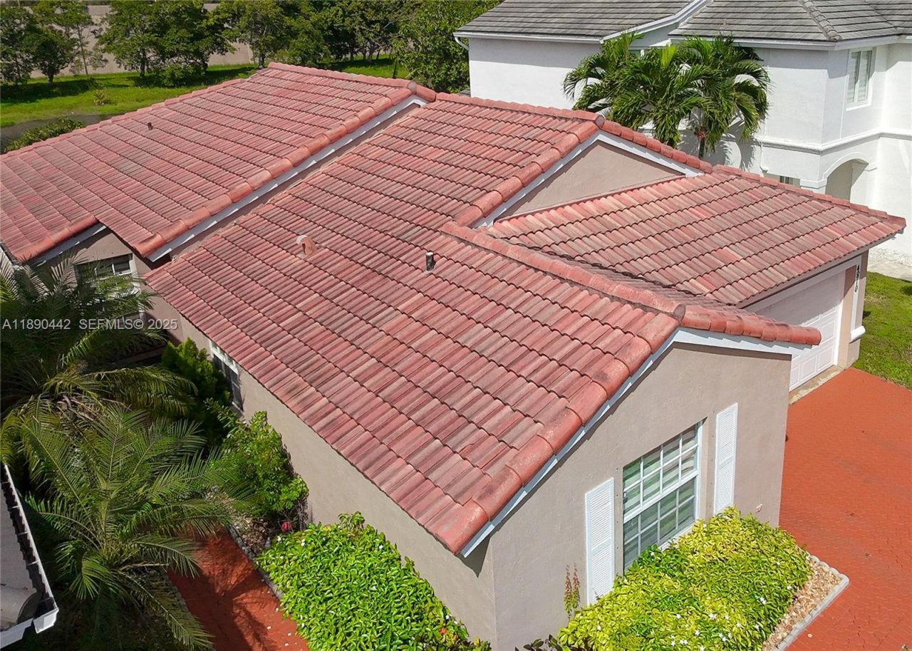 4810 SW 153rd Ter, Miramar, FL 33027 Photo