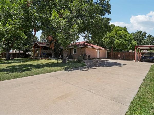 1213 W Tarrant Road, Grand Prairie, TX 75050