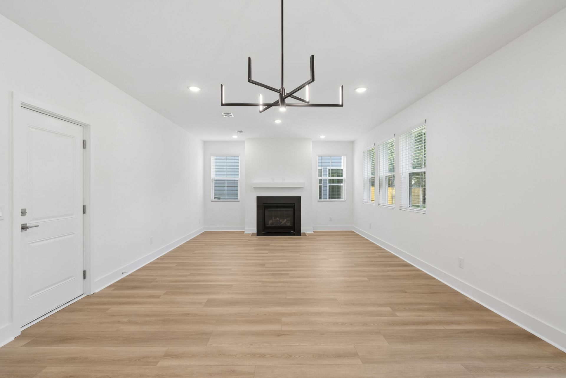 2078 Mcguire Lane Photo 9